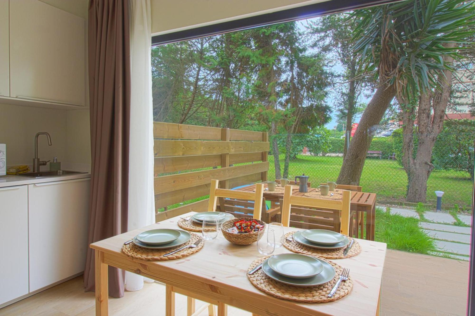 Apartamentos Costa Meron San Vicente De La Barquera Luaran gambar