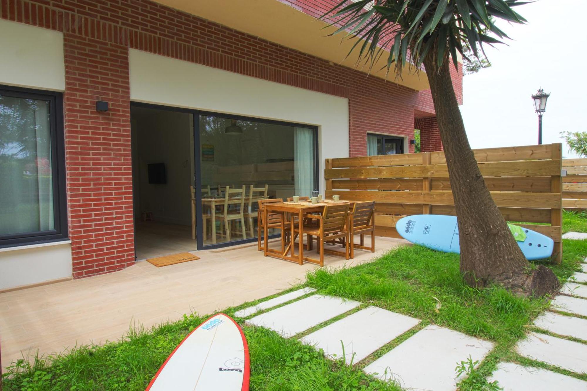 Apartamentos Costa Meron San Vicente De La Barquera Luaran gambar