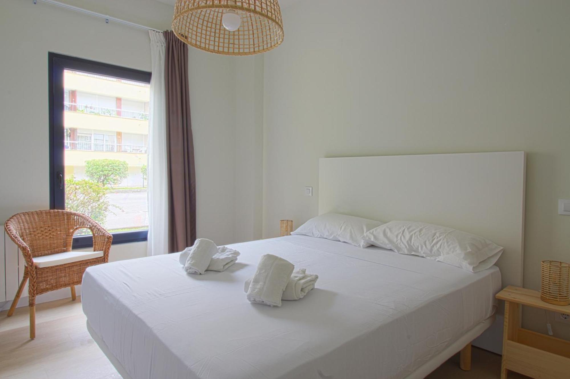 Apartamentos Costa Meron San Vicente De La Barquera Luaran gambar