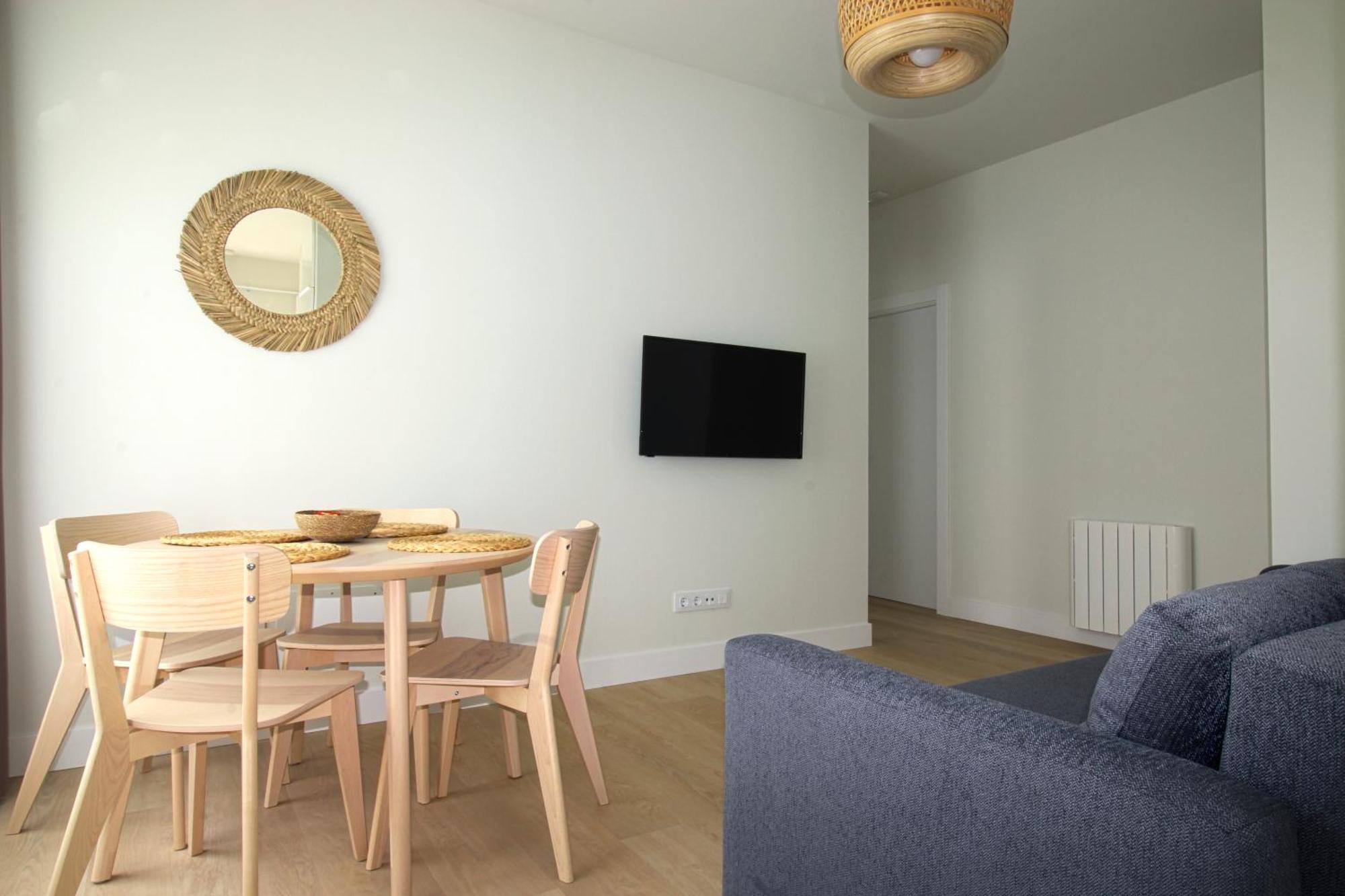 Apartamentos Costa Meron San Vicente De La Barquera Luaran gambar