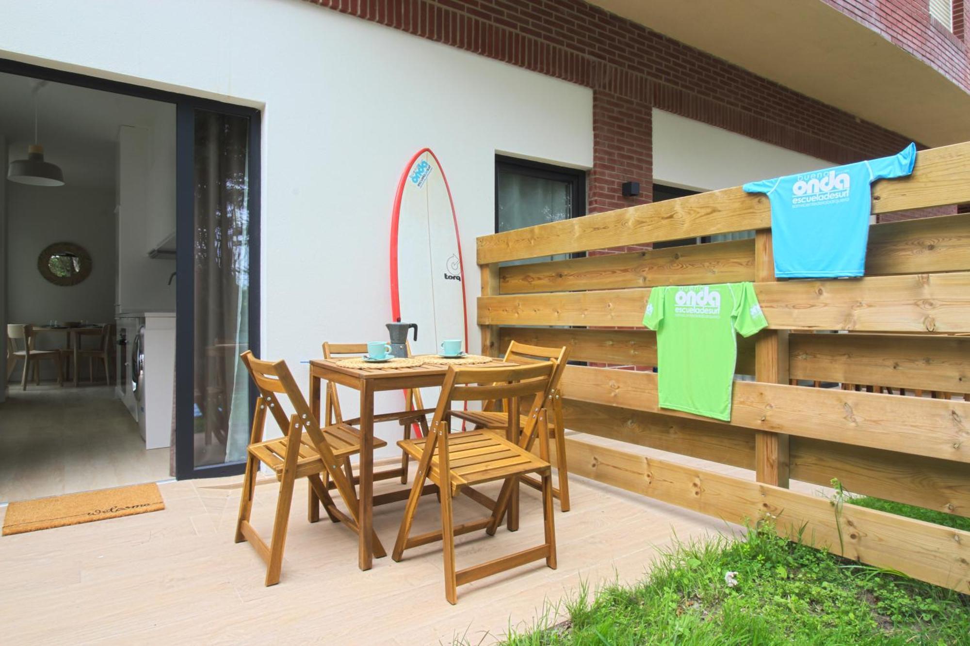 Apartamentos Costa Meron San Vicente De La Barquera Luaran gambar