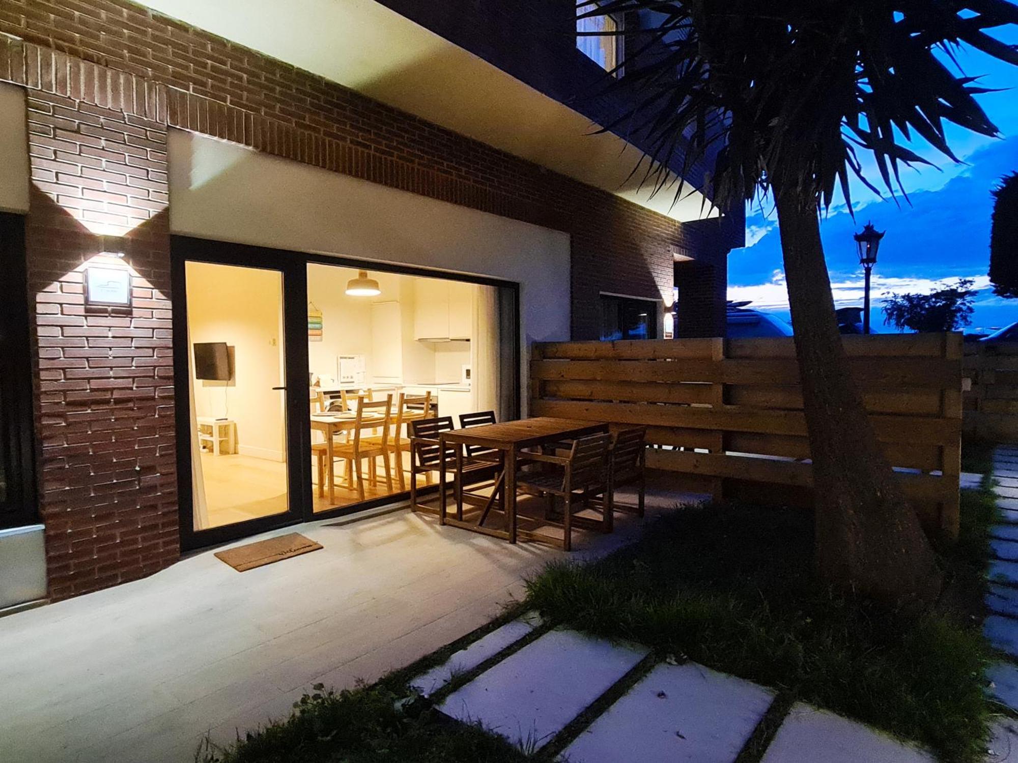 Apartamentos Costa Meron San Vicente De La Barquera Luaran gambar